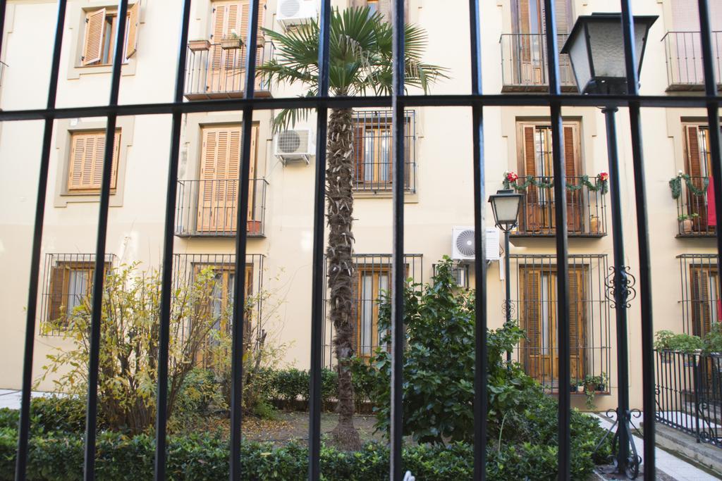 Apartamentos Sevilla Palace Exterior foto